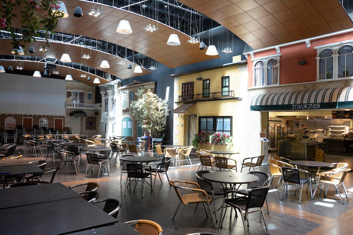 Piazza Dining Hall